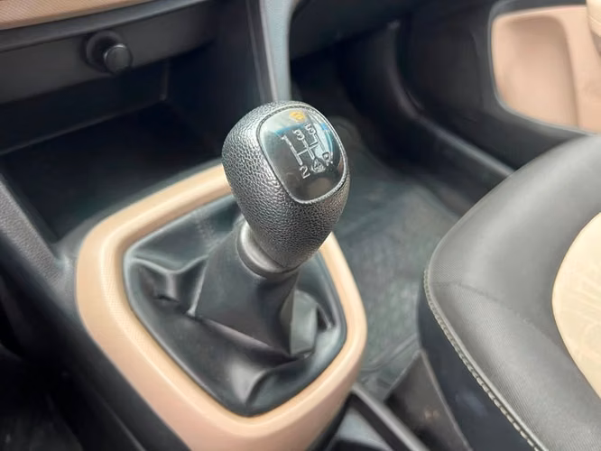 HYUNDAI GRAND I-10 1.2 FL GLS AC - 2017 | 421