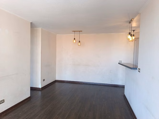 OPORTUNIDAD!!! VENDO DEPARTAMENTO 2D 2B + ESTACIONAMIENTO EN EXCELENTE SECTOR DE MACUL.