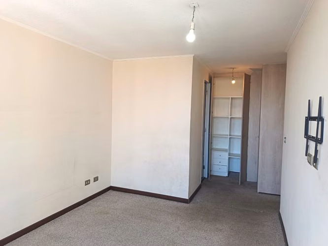 OPORTUNIDAD!!! VENDO DEPARTAMENTO 2D 2B + ESTACIONAMIENTO EN EXCELENTE SECTOR DE MACUL.