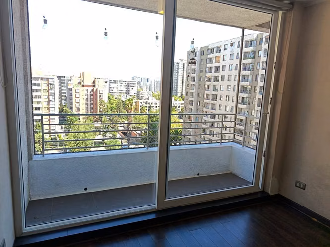 OPORTUNIDAD!!! VENDO DEPARTAMENTO 2D 2B + ESTACIONAMIENTO EN EXCELENTE SECTOR DE MACUL.
