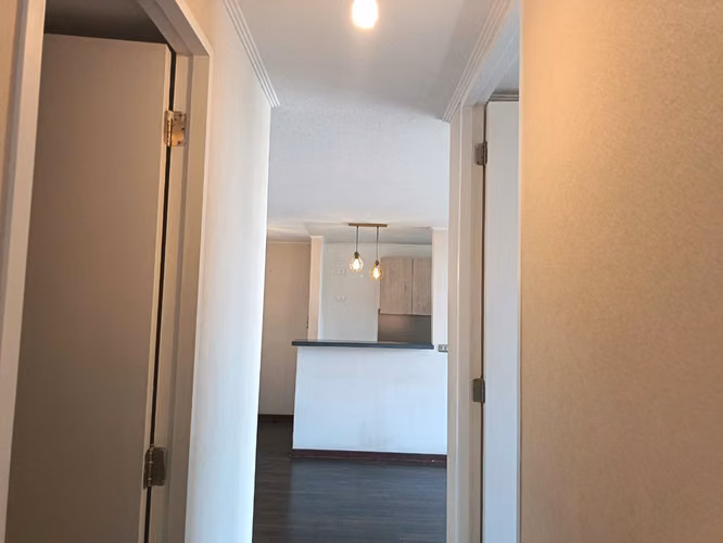 OPORTUNIDAD!!! VENDO DEPARTAMENTO 2D 2B + ESTACIONAMIENTO EN EXCELENTE SECTOR DE MACUL.