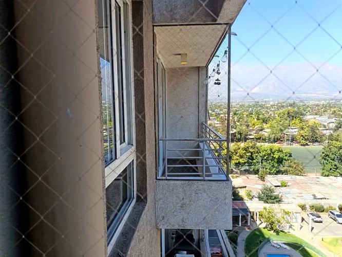 OPORTUNIDAD!!! VENDO DEPARTAMENTO 2D 2B + ESTACIONAMIENTO EN EXCELENTE SECTOR DE MACUL.