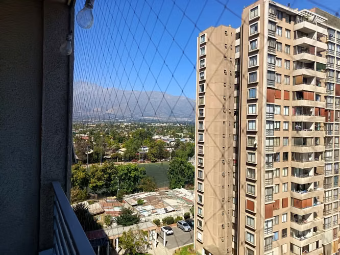 OPORTUNIDAD!!! VENDO DEPARTAMENTO 2D 2B + ESTACIONAMIENTO EN EXCELENTE SECTOR DE MACUL.