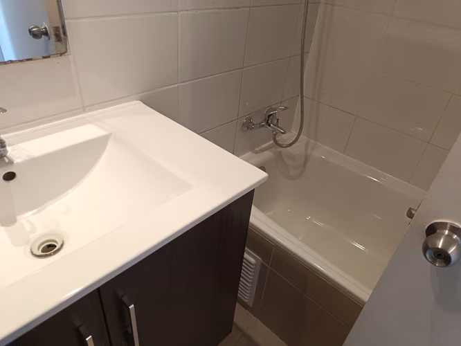 OPORTUNIDAD!!! VENDO DEPARTAMENTO 2D 2B + ESTACIONAMIENTO EN EXCELENTE SECTOR DE MACUL.