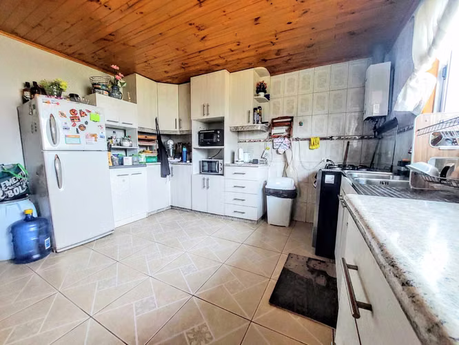 Parcela 5.000m2 con casa 3D/2B regularizada (177631)
