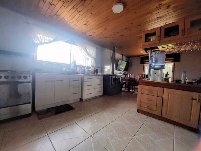 Parcela 5.000m2 con casa 3D/2B regularizada (177631)