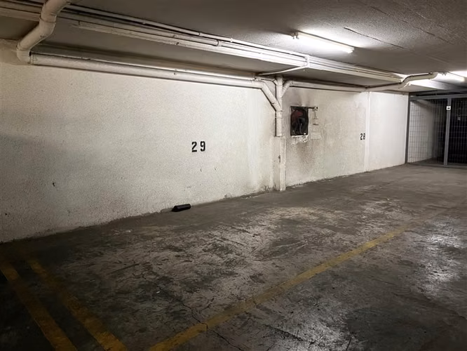 Venta Estacionamiento en venta en Ñuñoa, buena ubicación