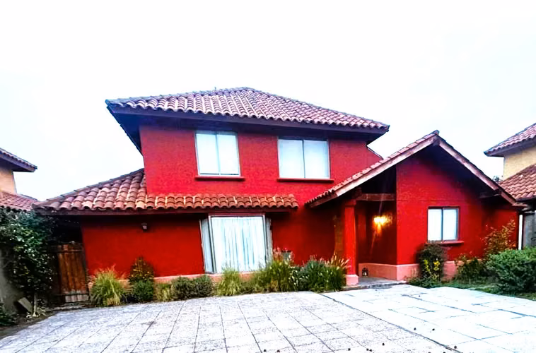 ARRIENDO CASA 6HAB 3BA COLINA EN AYRES DE CHICUREO