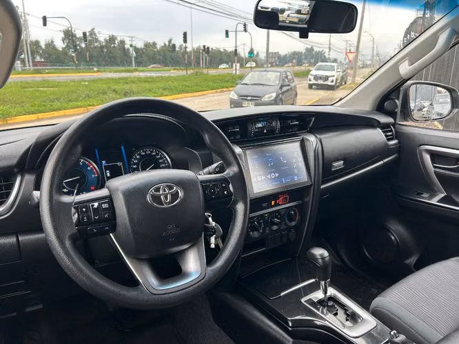 TOYOTA FORTUNER SRV 2.7 AUT 2022