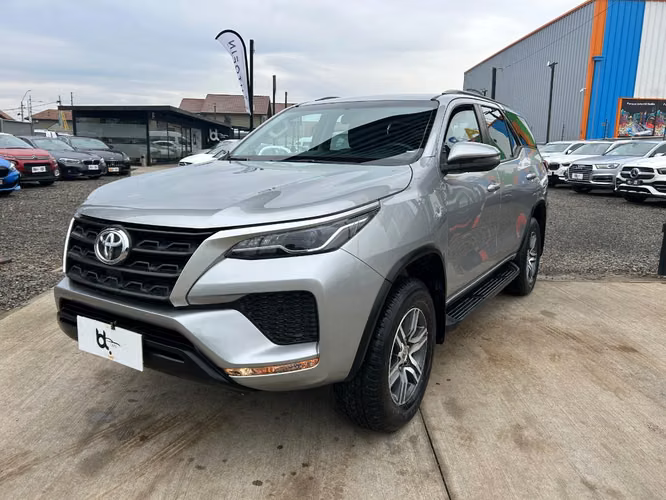 TOYOTA FORTUNER SRV 2.7 AUT 2022