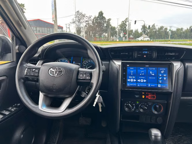 TOYOTA FORTUNER SRV 2.7 AUT 2022