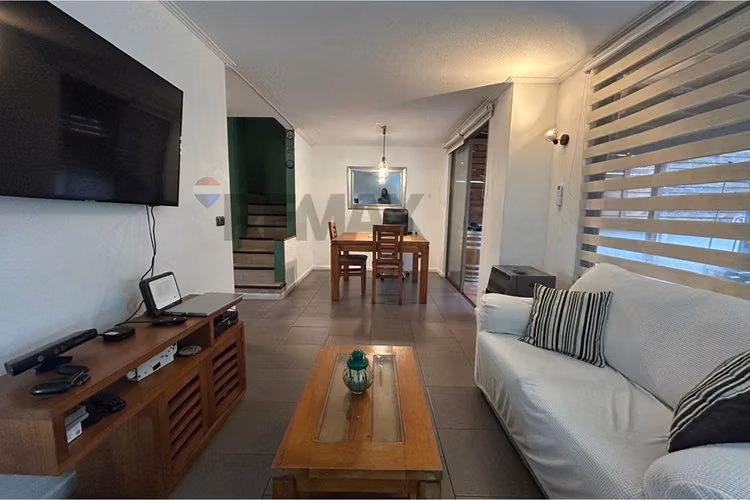 Acogedora casa en venta 4d3b