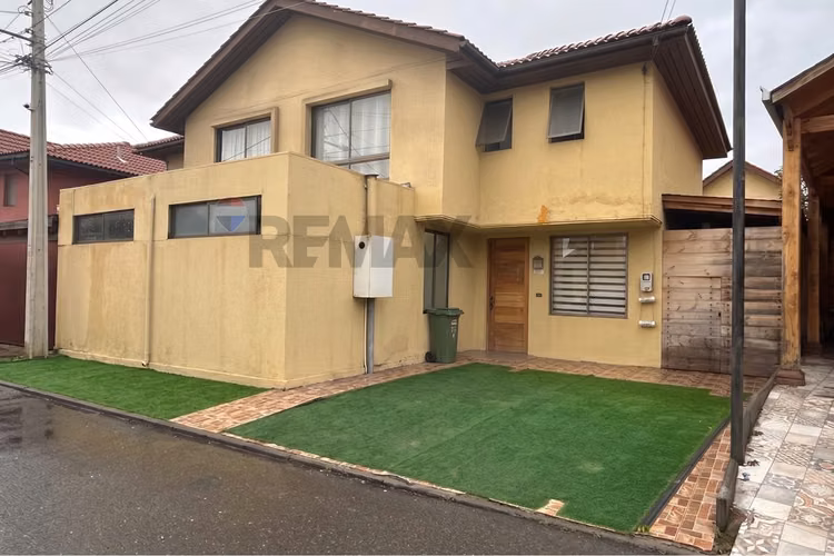 Acogedora casa en venta 4d3b