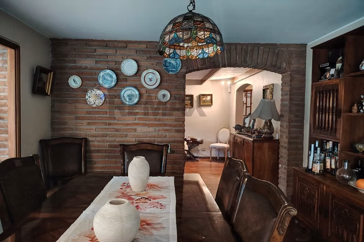 Espectacular casa lo barnechea - Imagen 10