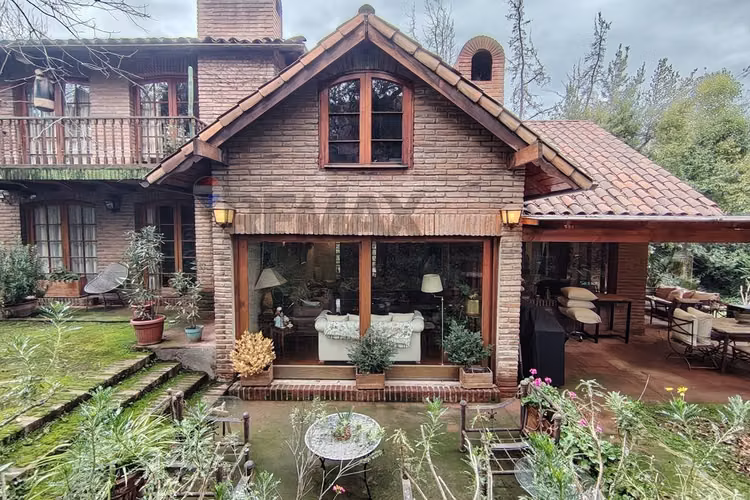 Espectacular casa lo barnechea