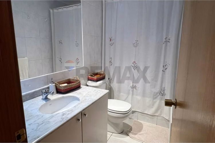 Arriendo diario casa a orillas del lago