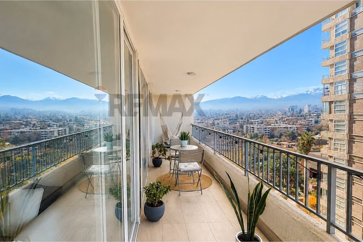 Amplio dpto. plaza ñuñoa | terraza 12 m²