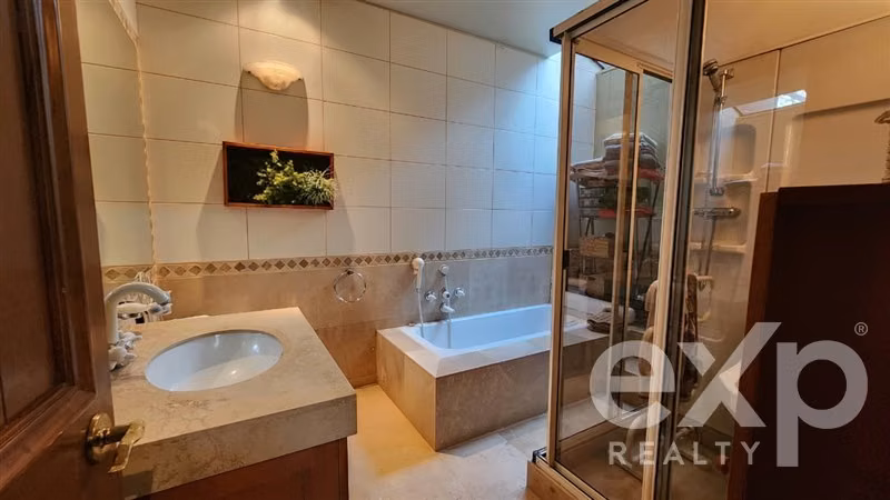Casa en Arriendo Los Nogales, Lo Barnechea 4D 5B