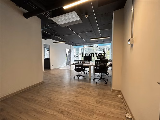 Oficina, Local Comercial en venta en Lo Barnechea