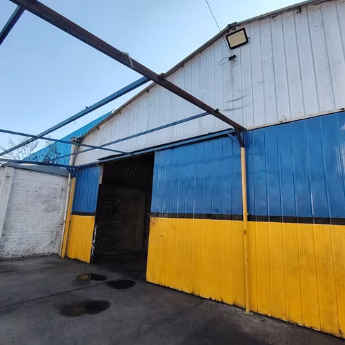 Arriendo Bodega Comercial Calle Janequeo Cerro Navia