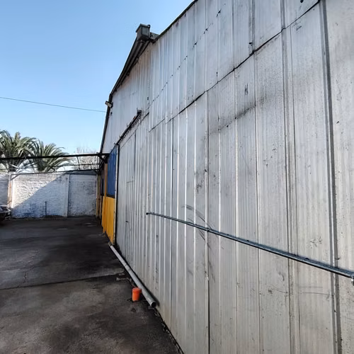 Arriendo Bodega Comercial Calle Janequeo Cerro Navia