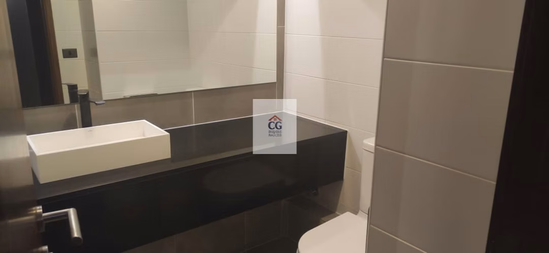 ARRIENDO AMPLIO STUDIO EN $337.000. METRO IRARRAZAVAL SEMI AMOBLADO
