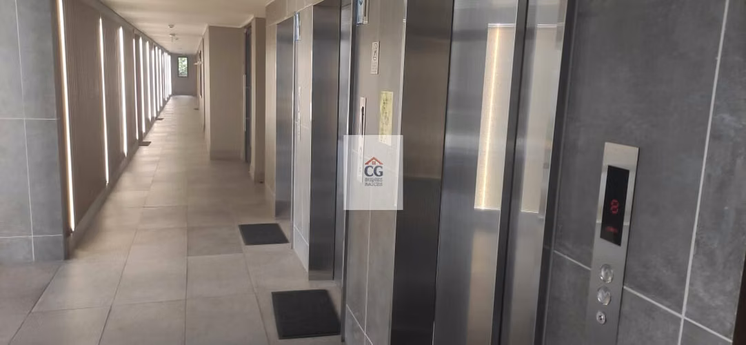 ARRIENDO AMPLIO STUDIO EN $337.000. METRO IRARRAZAVAL SEMI AMOBLADO