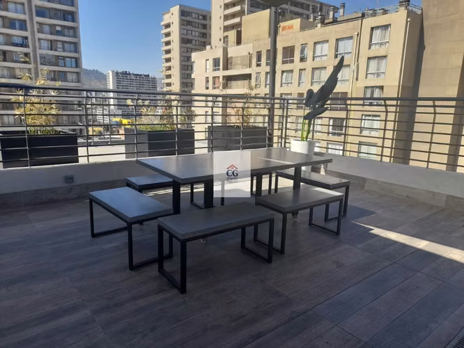 ARRIENDO AMPLIO STUDIO EN $337.000. METRO IRARRAZAVAL SEMI AMOBLADO