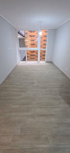 ESTUDIO NUEVO A PASO DEL METRO