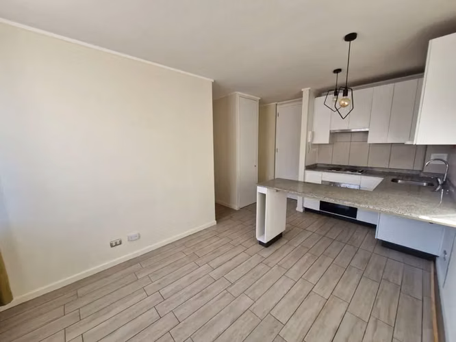 Depto 2D2B + estacionamiento y bodega, Barrio Yungay - Vende dueño directo