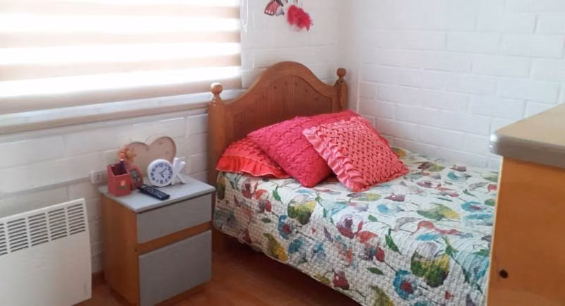 EJE URBANO PROPIEDADES | ACOGEDORA CASA EN EL SOLAR
