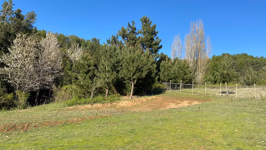 SE VENDE PARCELA ANTUCO