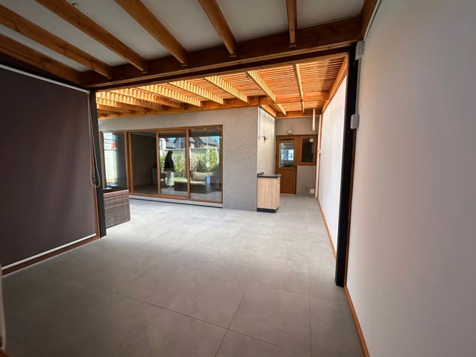 SE VENDE HERMOSA CASA CONDOMINIO BORDE LAGUNA