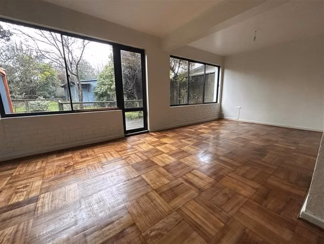 Casa en arriendo de 3 dorm. en Valdivia
