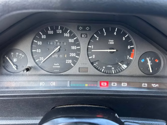 BMW 323 IA - 1985 | 364