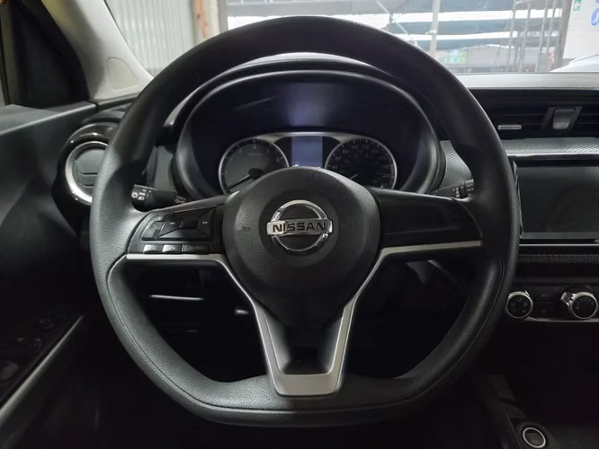 Nissan Kicks 1.6 SENSE 4X2 MT 5P 2021