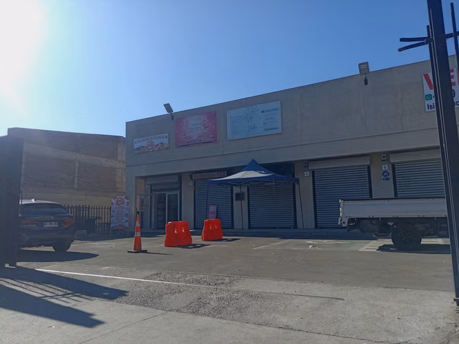BATERIA DE LOCALES, PROXIMO METRO, OPORTUNIDAD