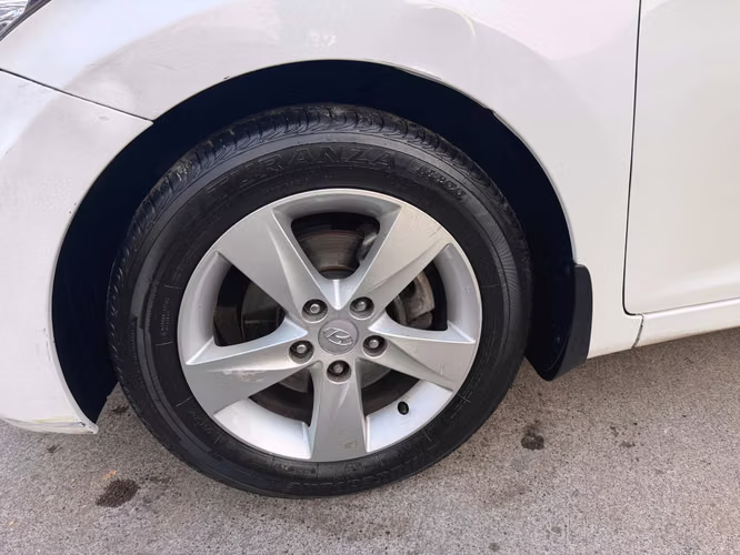 HYUNDAI ELANTRA GLS 1.6 MEC 6 VEL FULL AIRE AIRBAG ABS VER EN LAS CONDES 2012