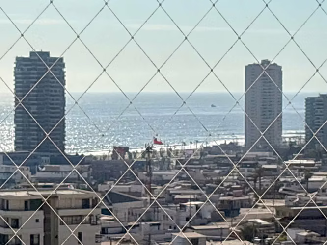 EXCELENTE UBICACIÓN, FRENTE AL ESTADIO