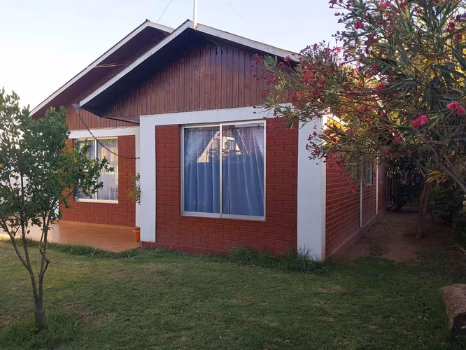Venta Hermosa casa con un amplio terreno - Imagen 6