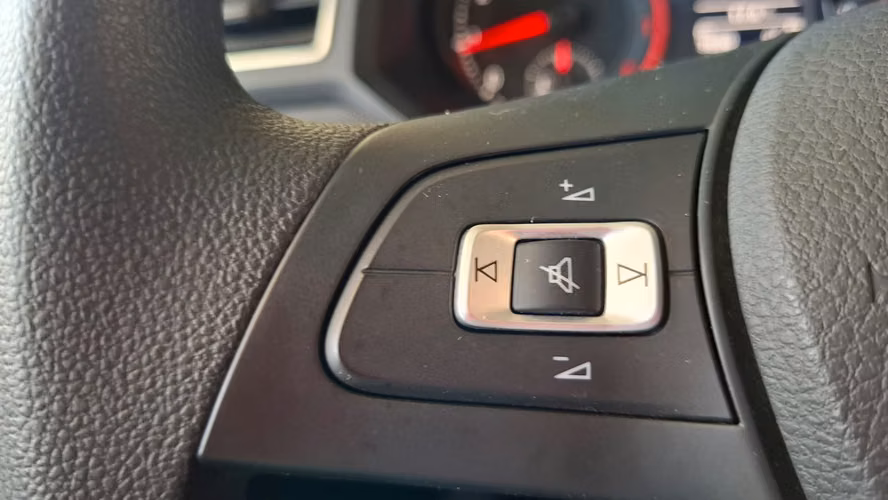 VOLKSWAGEN GOL COMFORTLINE1.6 HB MT 2022