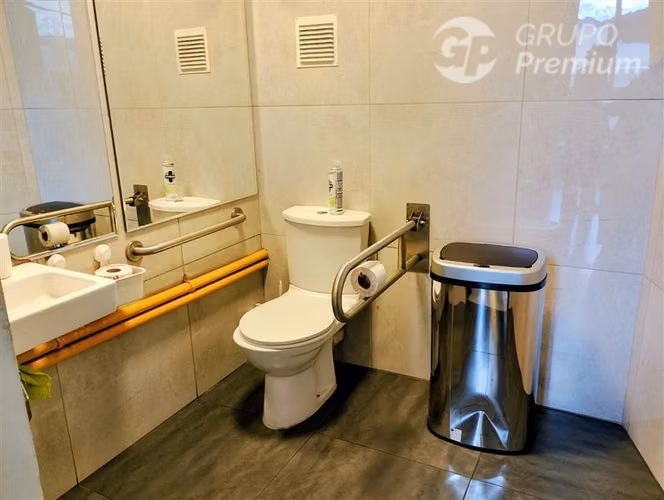 Oficina Corporativa 228 m2 y Terraza - Metro Los Dominicos - Imagen 12