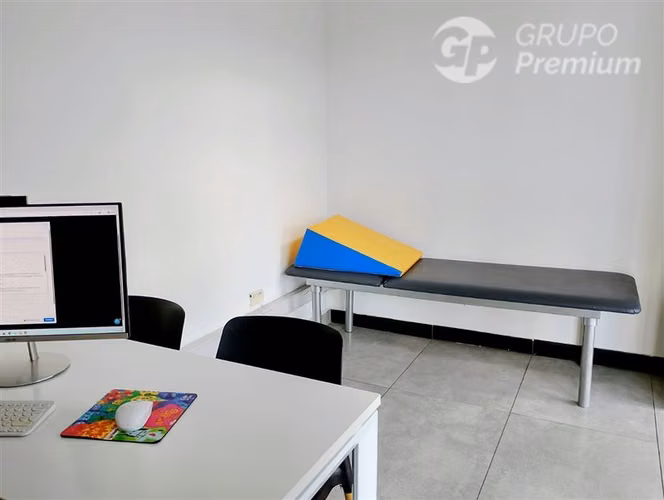 Oficina Corporativa 228 m2 y Terraza - Metro Los Dominicos - Imagen 8