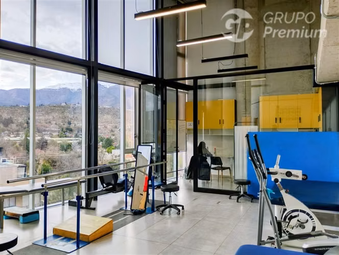 Oficina Corporativa 228 m2 y Terraza - Metro Los Dominicos - Imagen 6