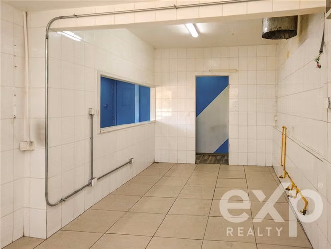 Arriendo Local Comercial en Calle Uno Norte poniente
