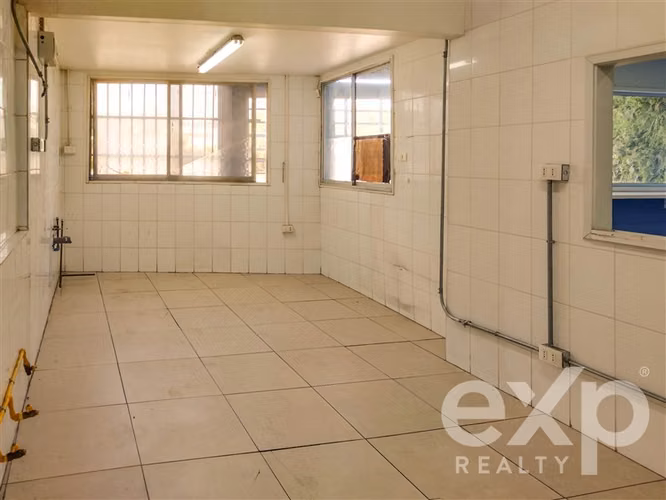 Arriendo Local Comercial en Calle Uno Norte poniente