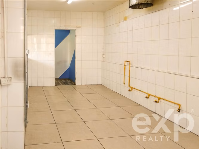 Arriendo Local Comercial en Calle Uno Norte poniente