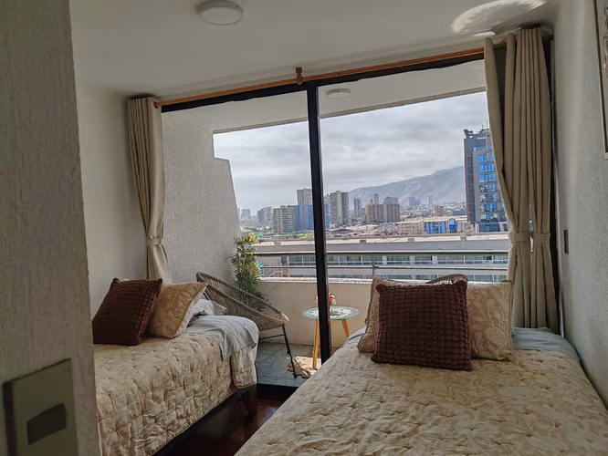 Venta Departamento de 2D en Golden Tower