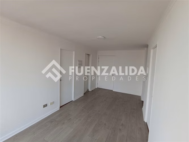Departamento en arriendo de 2 dorm. en La Cisterna