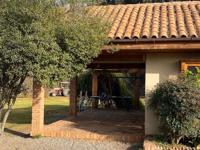 210 m2 construidos en 4000 de terreno, 3D 2B estar y servici